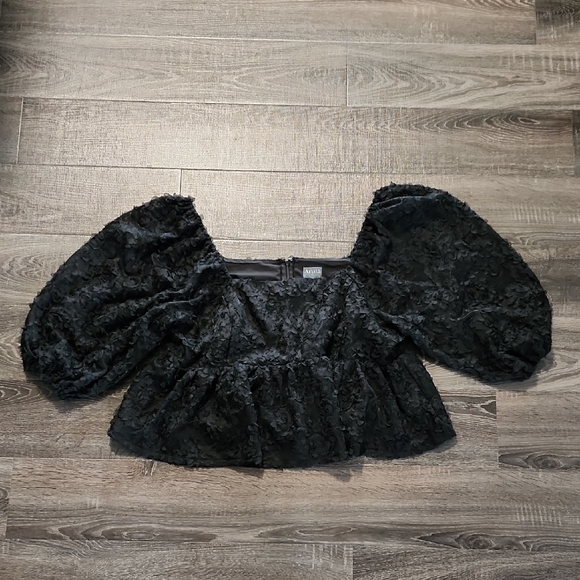 🌹 Arula Puff Sleeve Babydoll Blouse 🌹 - Picture 1 of 5